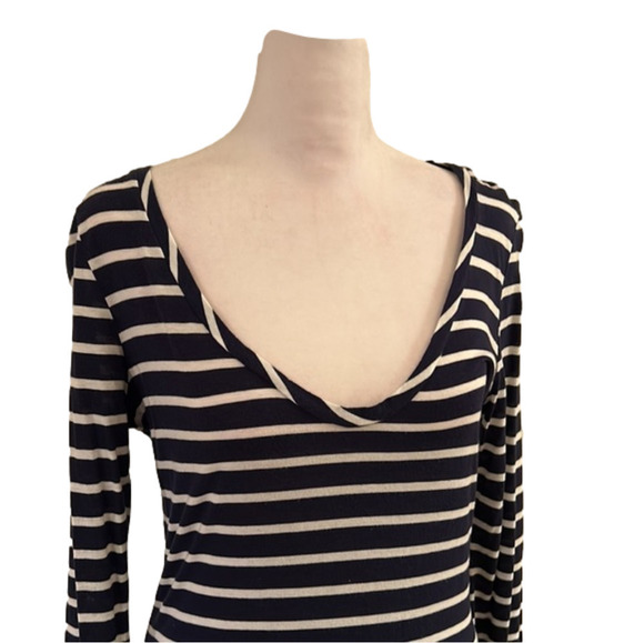 TRUE RELIGION Vintage “World Tour” Blue & Cream Stripe Long Sleeve Tee Size XS - Picture 2 of 9